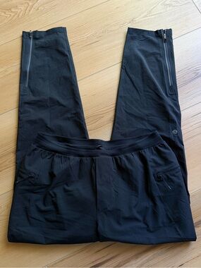 Lululemon Fast and Free men’s Running Pants in black size medium